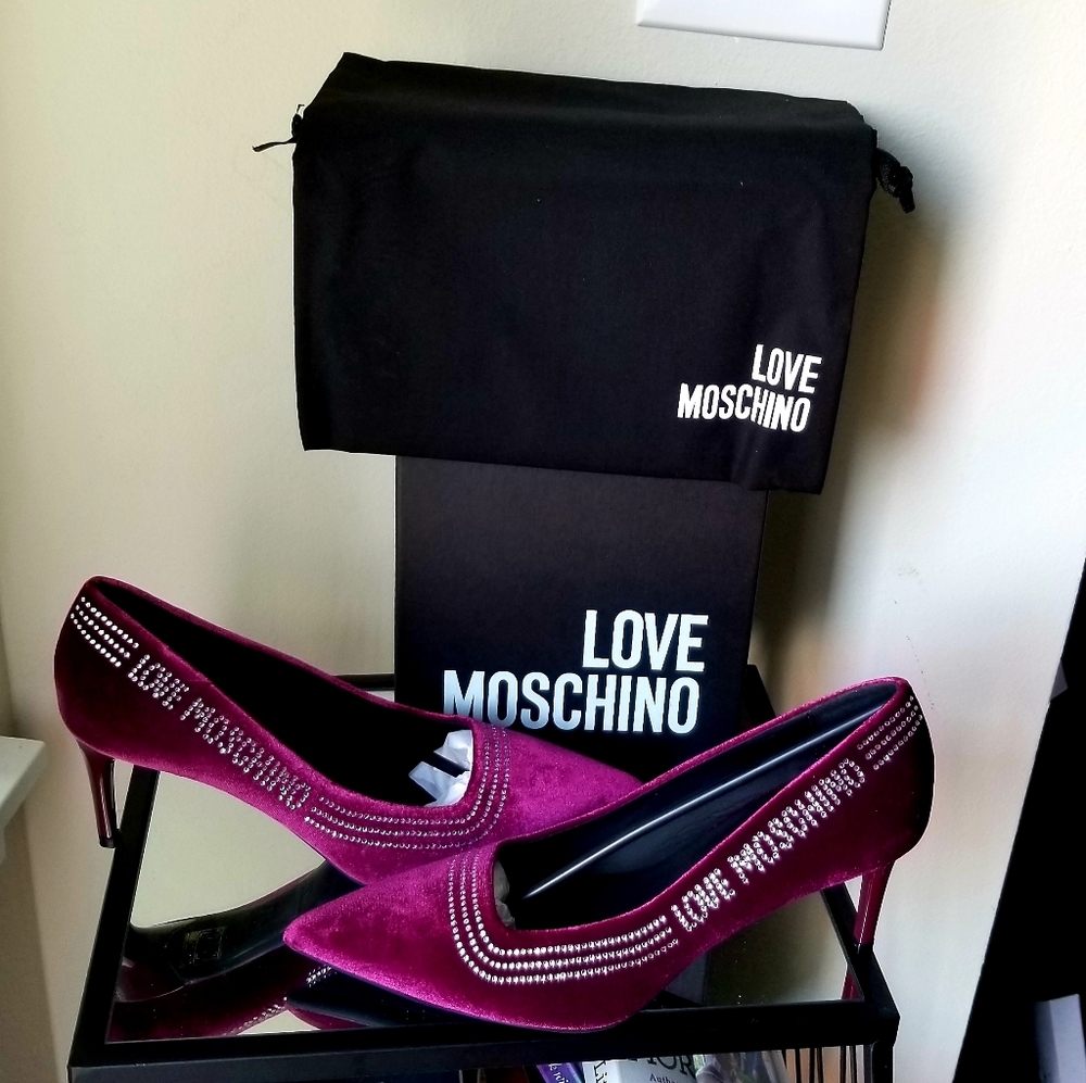 LOVE MOSCHINO women's shoes